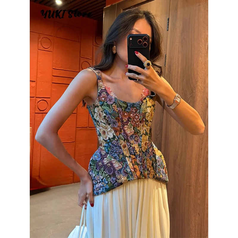 بلوزة نسائية أنيقة بدون أكمام  - مراجعة Corset Waist Cinch وسعره